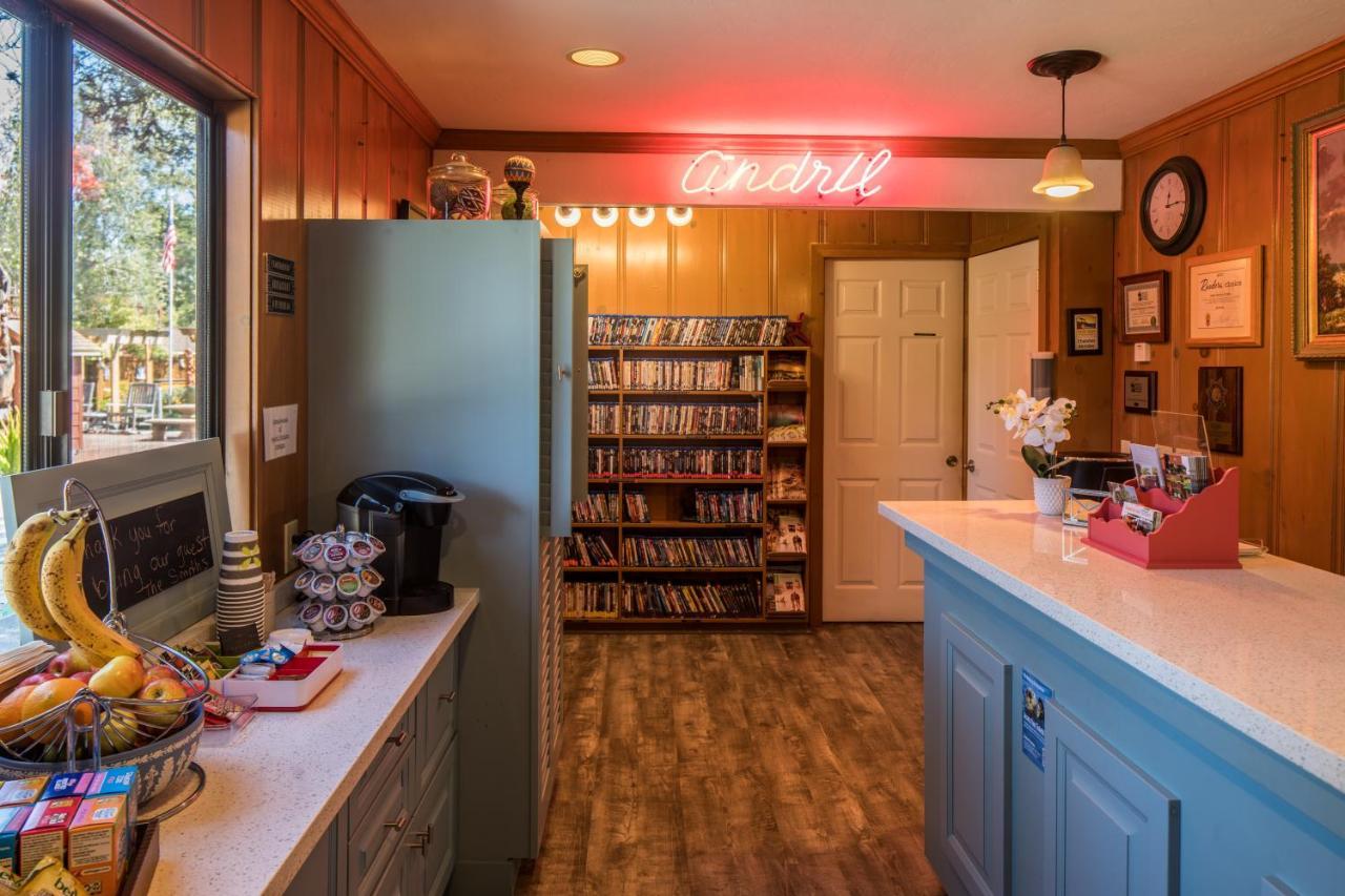 Andril Fireplace Cottages Pacific Grove Exteriér fotografie